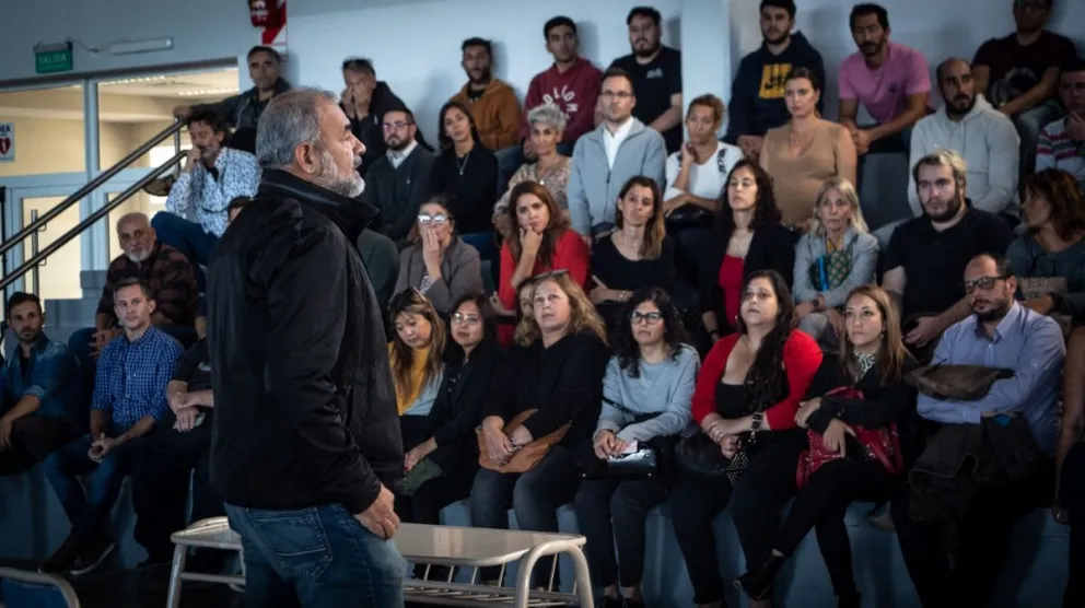 Torres se reunió con el equipo nodocente del Rectorado 