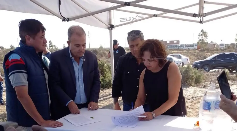 CGT firmó el convenio urbanístico y el sueño de la casa propia está cada vez más cerca