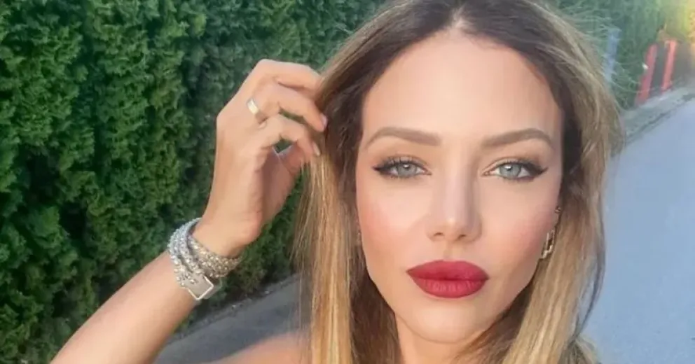 Evangelina Anderson causó furor remando en Nordelta con una bikini ultra hot