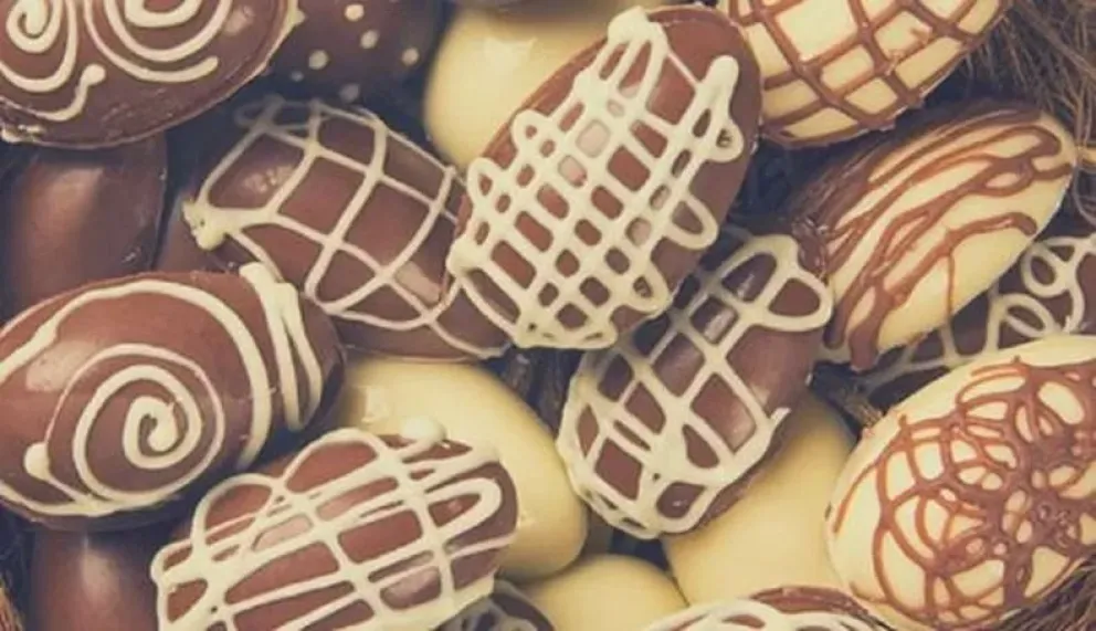 Feria de Pascuas en Viedma: el domingo 9 se romperá un huevo gigante  