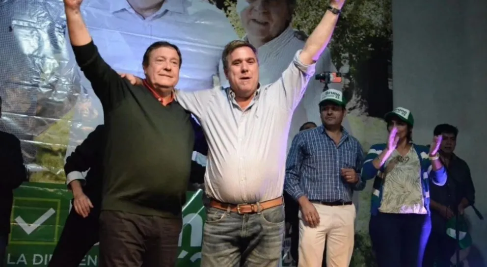 El Bolsón continuó con la ola verde y hubo un masivo acto presidido por Weretilneck 