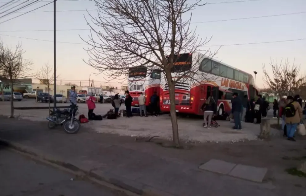 Semana Santa turística: el tránsito en colectivos fue intenso de salida y de entrada