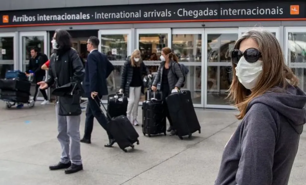 Argentina recibió casi 2 millones de extranjeros en el primer trimestre del año gracias al dólar blue 