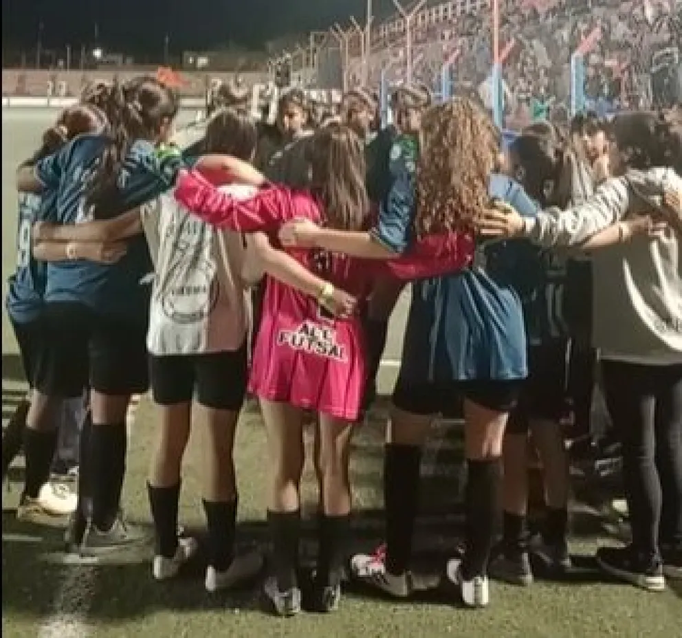 Histórica presentación de AEC en el Mundialito Femenino
