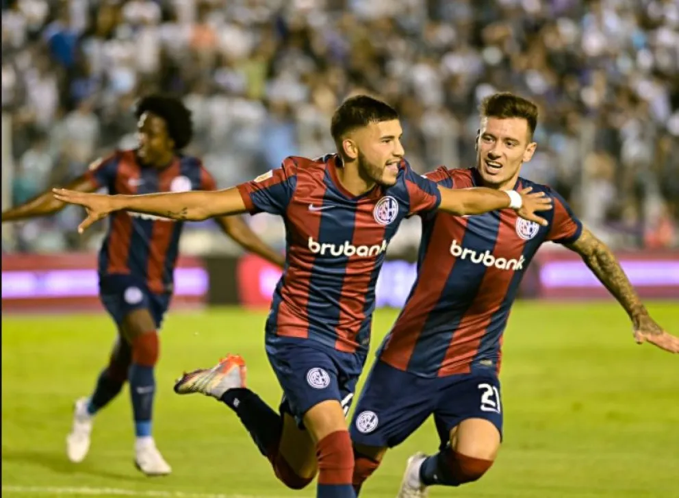 San Lorenzo brilló en Tucumán y le mete presión al puntero