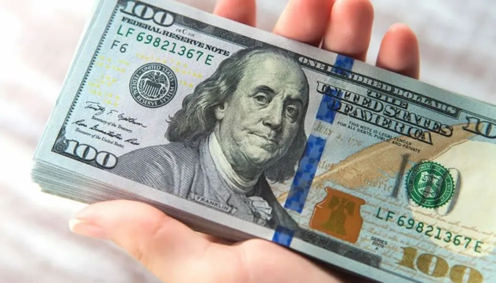 Dólar oficial y dólar blue: a cuánto cotizan este miércoles 12 de abril