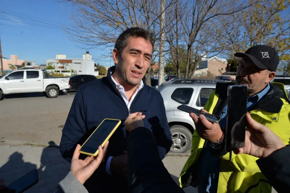 "Nos encontramos frente a un nuevo paradigma", dijo el intendente Castro. 