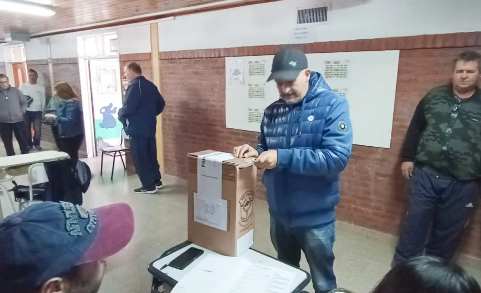 Sabbatella pidió cambios para evitar el gasto de papel