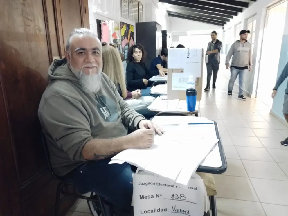 En una elección tranquila no faltaron las imágenes de color