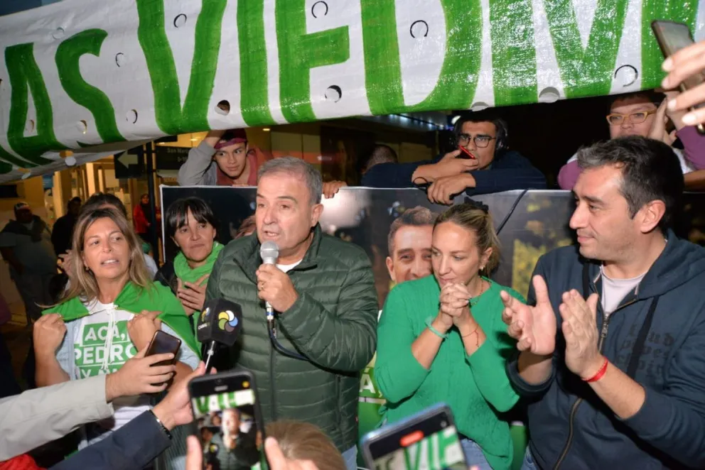 Pedro Pesatti agradeció la confianza y el acompañamiento del pueblo de Río Negro