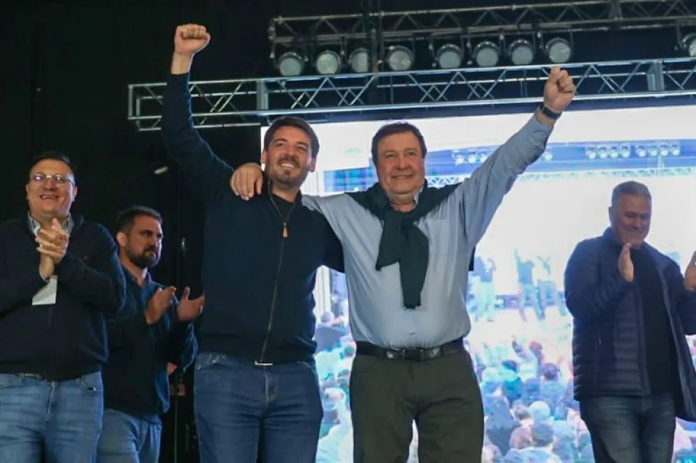 Alberto Weretilneck le sacó casi 20 puntos de diferencia a Aníbal Tortoriello
