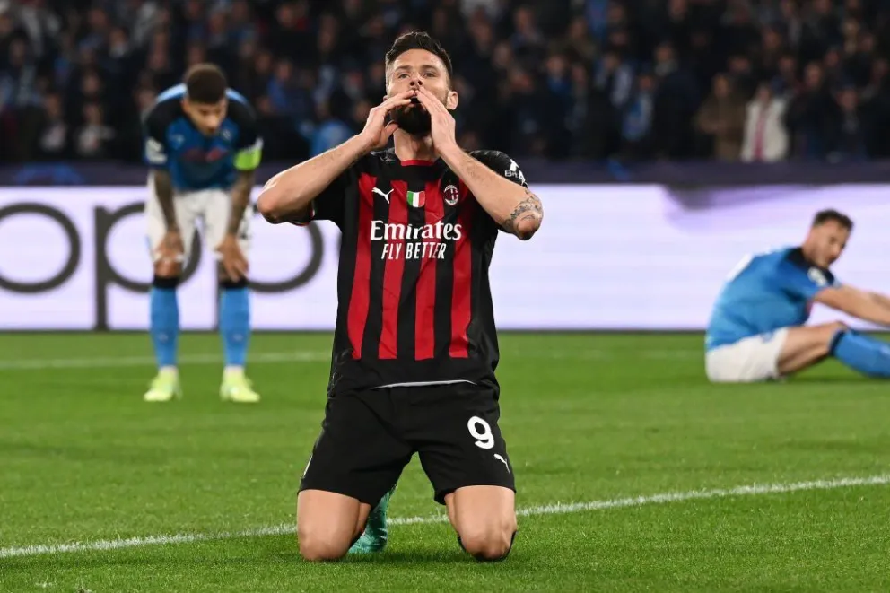 Milan sacó la ventaja en el partido de ida y se metió entre los cuatro mejores