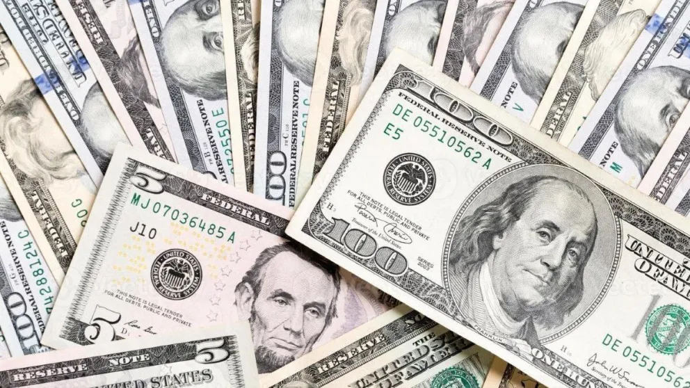 El dólar blue rompió un nuevo récord: a cuánto cerró hoy, martes 18