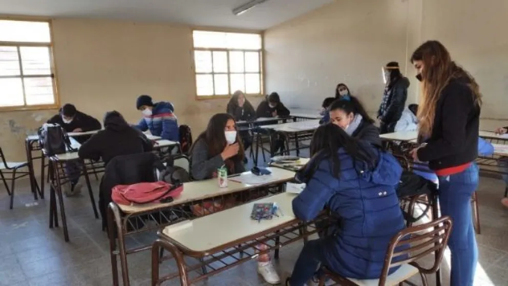 Alumnas de 5° año acusaron a un profesor por abuso sexual: los hechos se habrían producido a diario en el aula