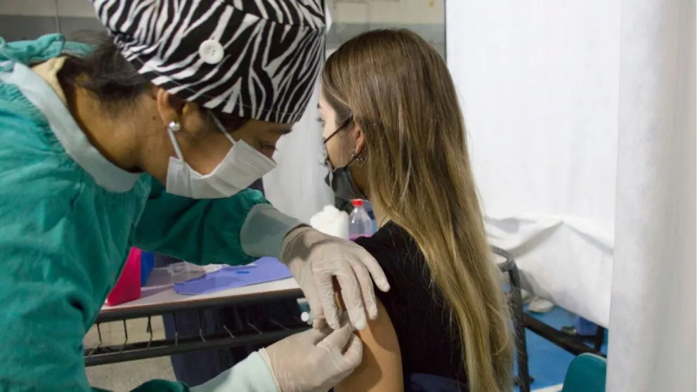 Cambio en la vacuna del VPH: será una sola dosis a partir de los 11 años