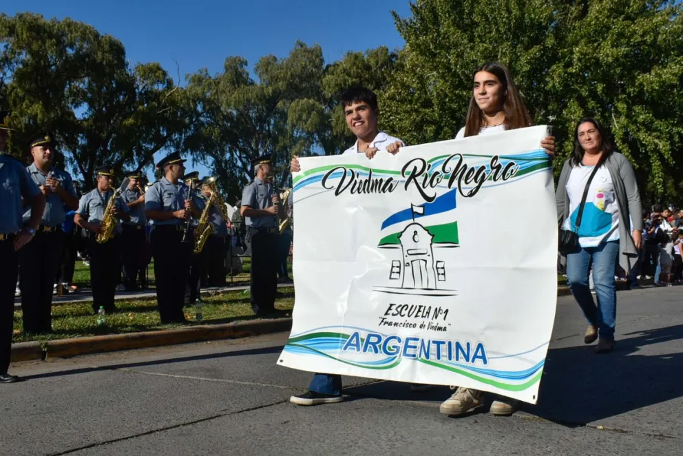 Viedma se alista para celebrar su aniversario: habrá desfile, paseo, expo y música