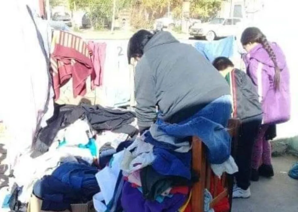 Ropero Álvarez Guerrero: nació por necesidad y hoy colabora con otros vecinos