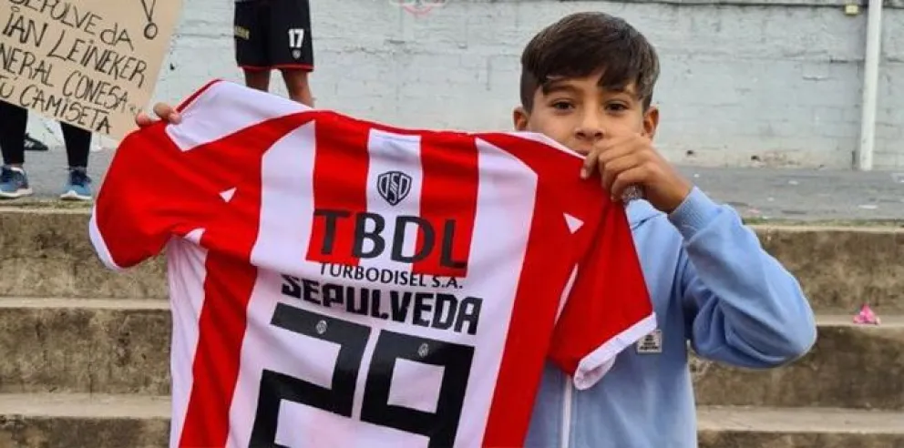 Bruno Sepúlveda le cumplió el sueño a un hincha