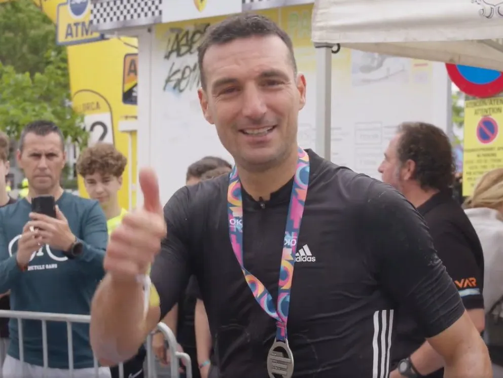 Un deportista todo terreno: Scaloni se colgó una nueva medalla