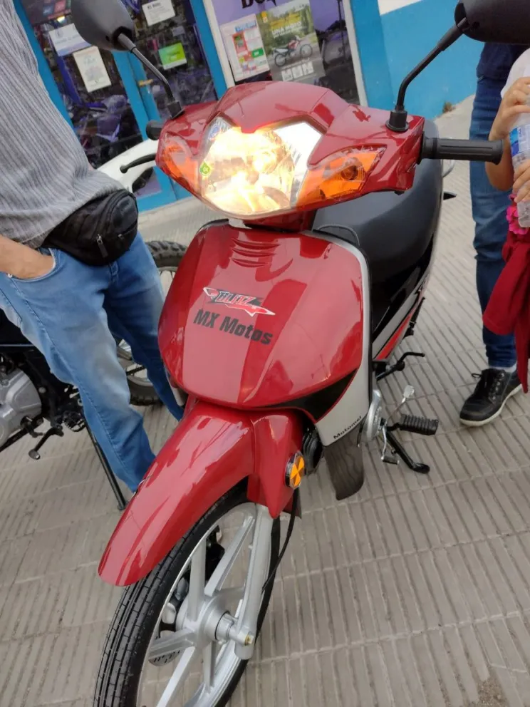 Ocurrió un nuevo robo de moto, pero esta vez filmaron al autor del hecho