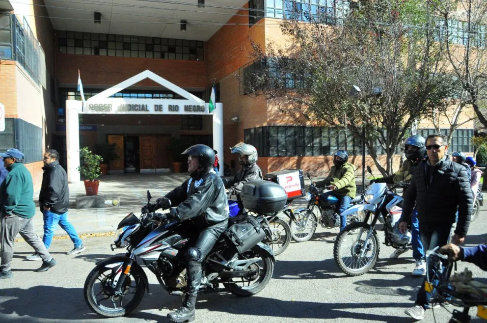 La agrupación "Basta de Robos" empezó una colecta para gastos operativos y ya llegó a una buena cifra