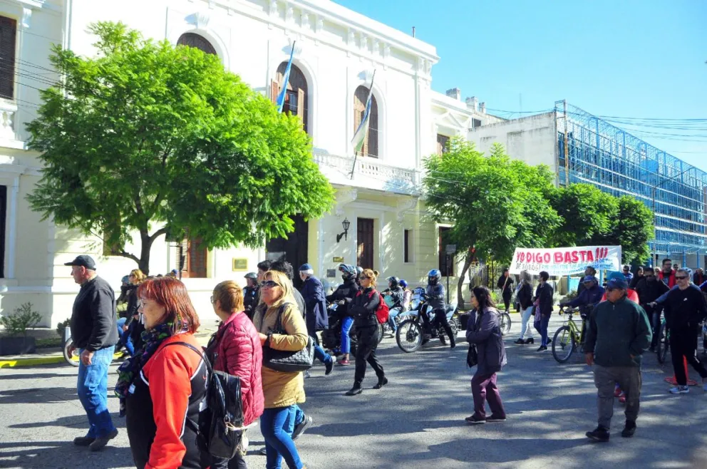 A los autoconvocados se les hizo difícil que le pongan el oído en Casa de Gobierno 