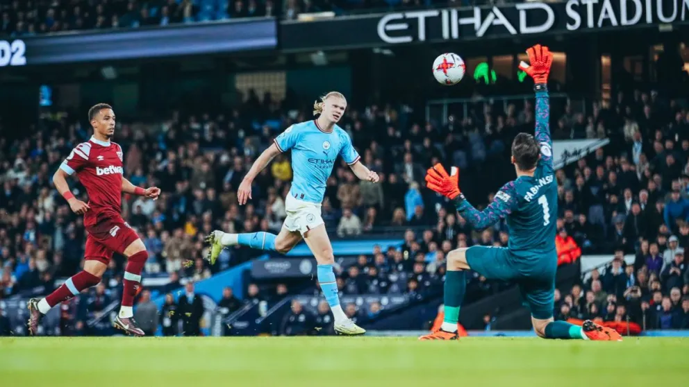 City goleó al West Ham y es el único líder de la Premier League