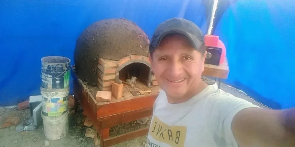 Felix Caril llevó su emprendimiento de hornos de barro a México