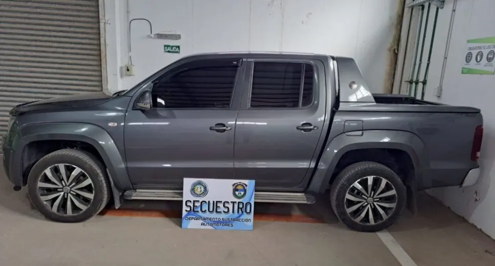Retienen una camioneta con pedido de secuestro por robo