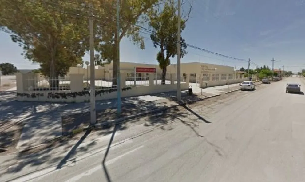 Dos mujeres que trabajan para la Municipalidad intentaron robar partes de un auto en el hospital 