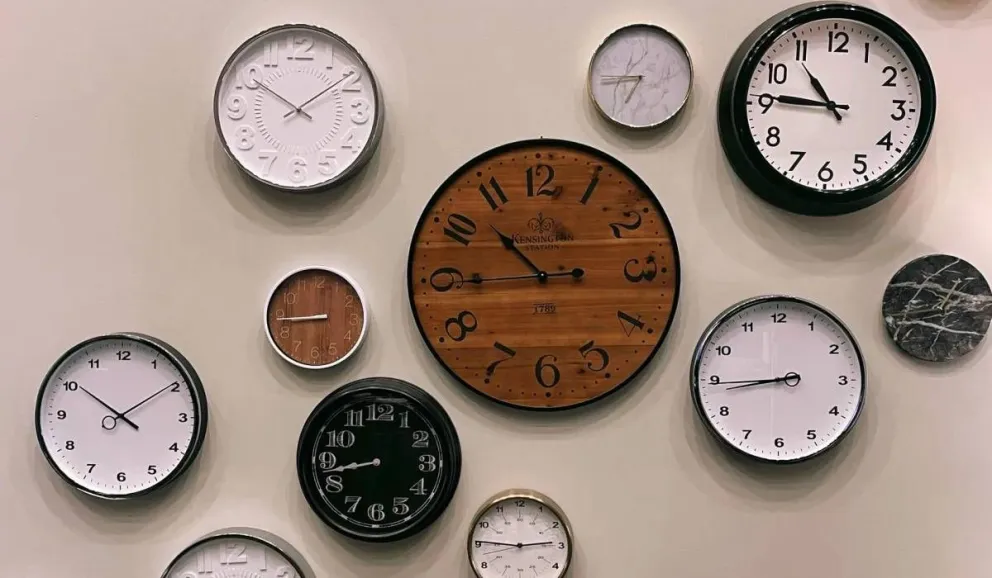 Cuál es el significado para la hora invertida 10:01 en la Numerología