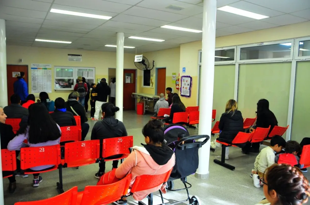 Sala de espera del hospital Zatti.