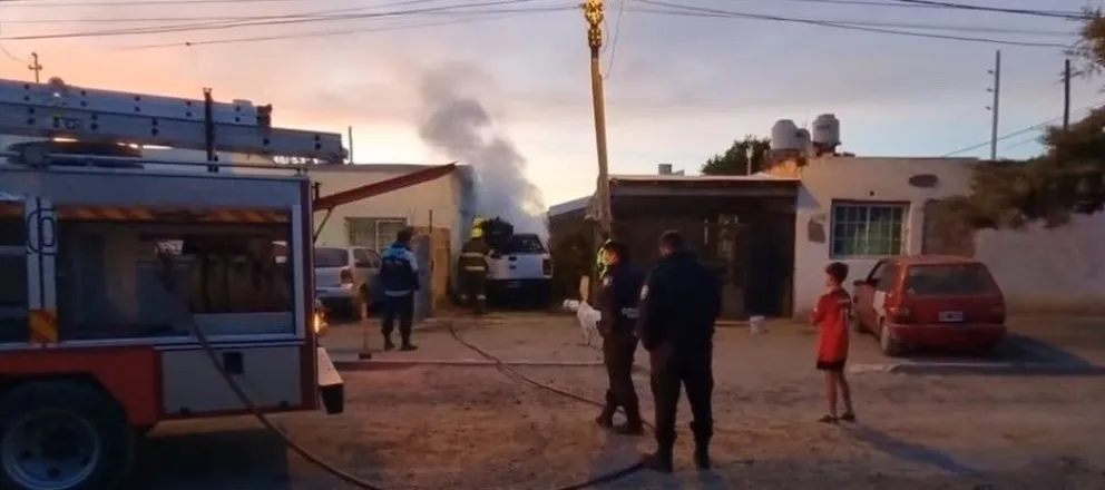 Se incendió una camioneta en Villa Rita y todo indica que habría sido intencional 