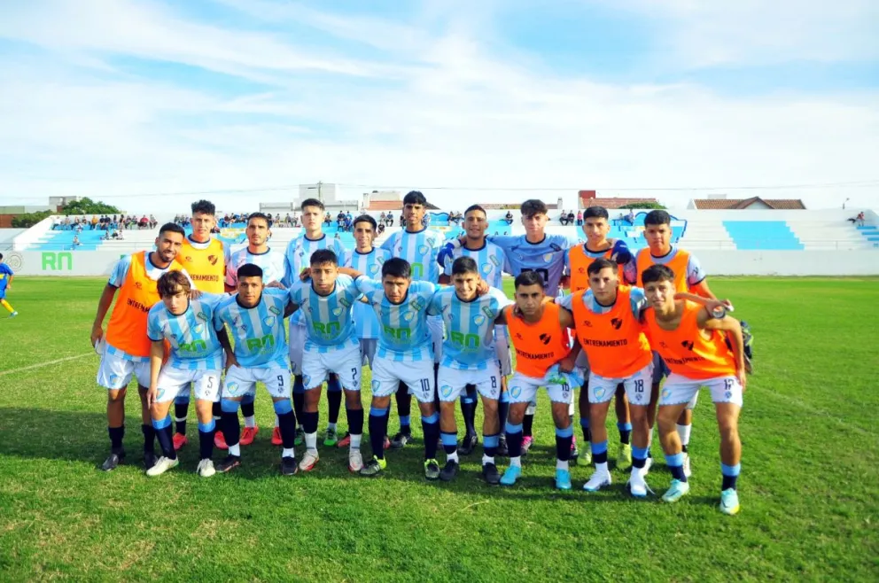 Sol de Mayo venció a domicilio a San Lorenzo de Stroeder que terminó con el equipo diezmado