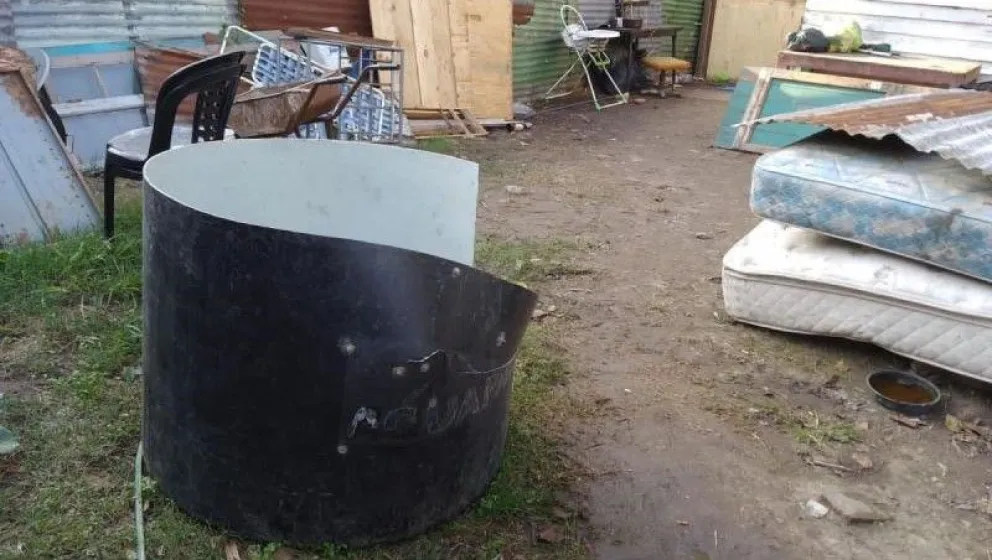Intento de filicidio: tomó de los pelos a su hija e intentó ahogarla en un tanque con agua