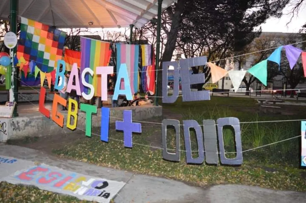 Se izará la bandera del orgullo LGBTI+ en el CURZA