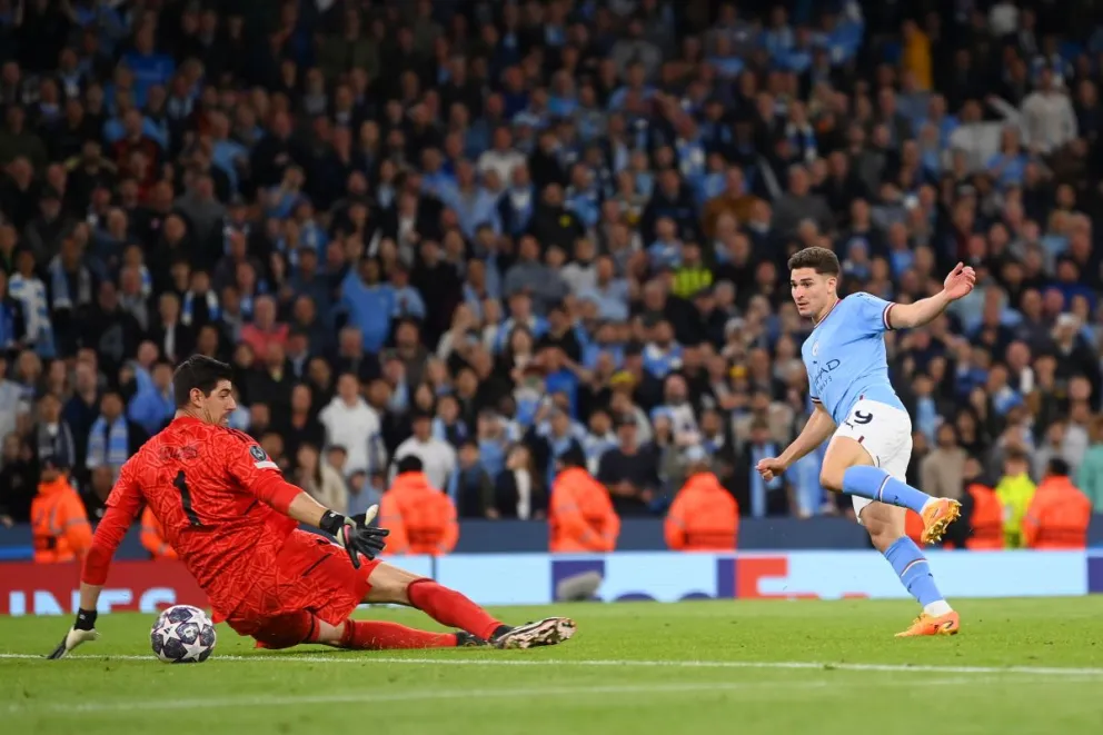 Con gol de Julián, el City goleó a Real Madrid y está en la final