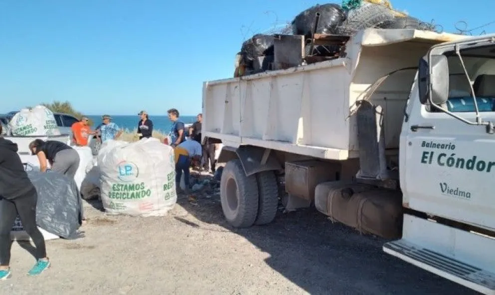 Nueva campaña de limpieza de playas y reciclaje de plásticos