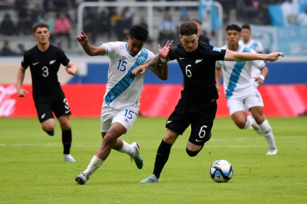 Nueva Zelanda  venció a Guatemala en la apertura del Grupo A