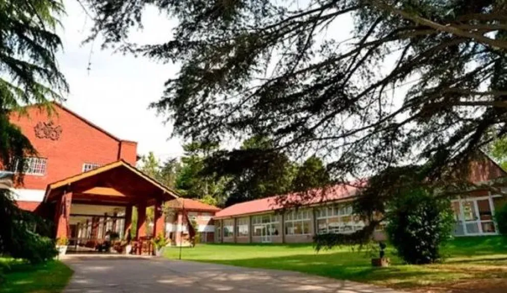 Horror: un directivo de un colegio fue acusado de exhibicionismo frente a niños de 5 años