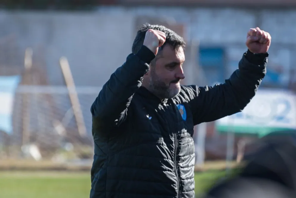 Juan Alfonsín, nuevo entrenador de Sol de Mayo: “veo al club disputando el Nacional”
