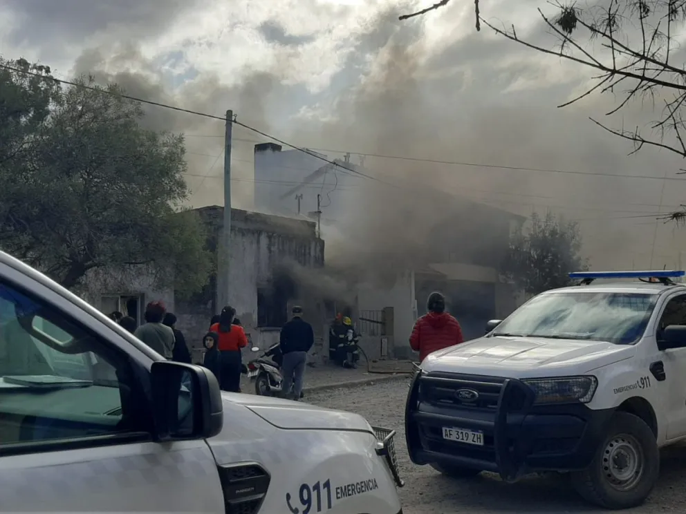 Hay hipótesis de las causales del trágico incendio registrado en Villa Lynch