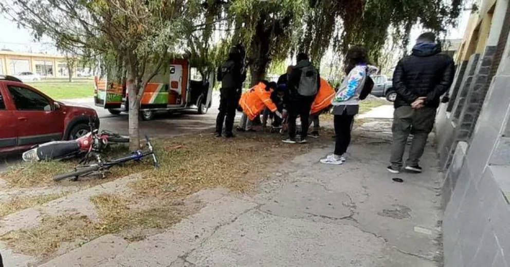 Viedma: una joven sufrió una seria lesión producto de un choque