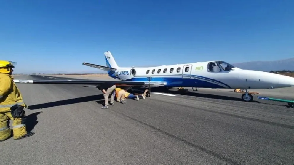 ¿Se rompió el avión que la provincia pagó más de 4 millones de dólares?