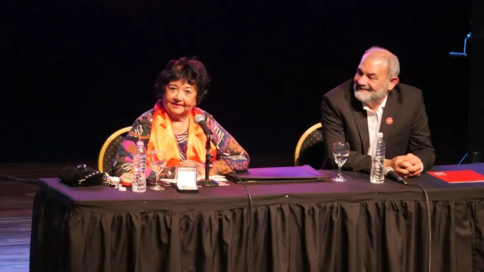 Dora Barrancos fue distinguida con el Honoris Causa por la UNRN 