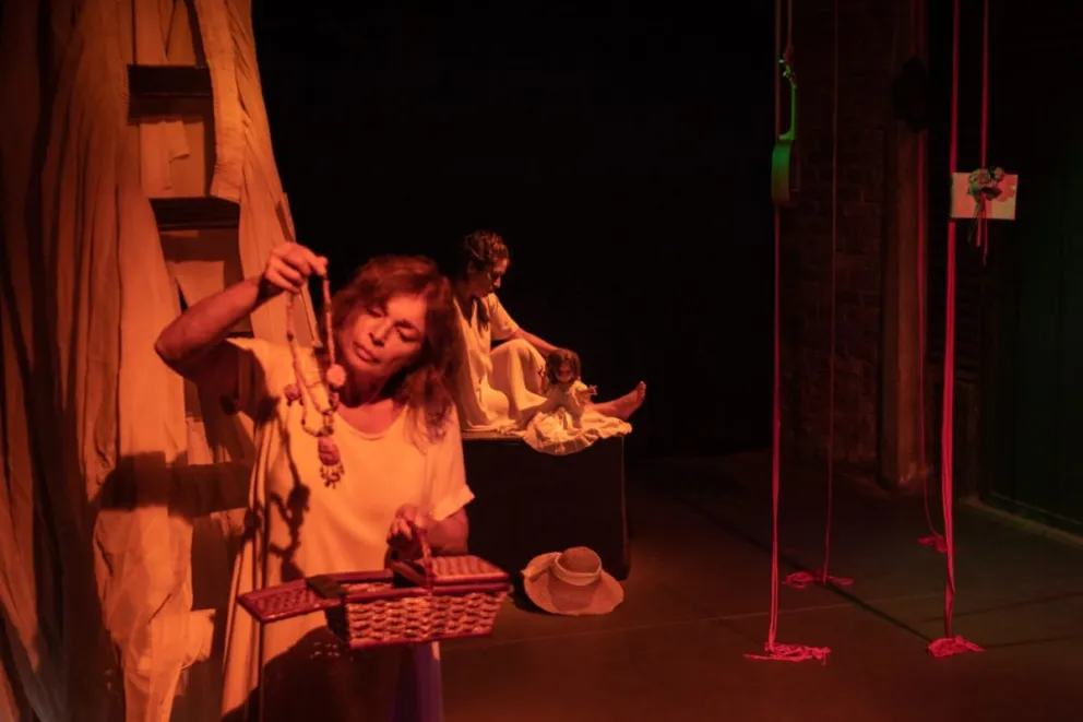 "No  te suelto" continúa en cartelera de junio en el teatro El Tubo