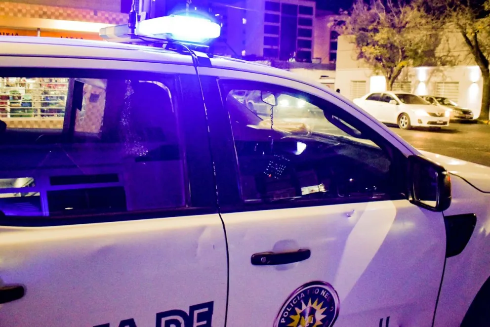 Un policía terminó lastimado en un intento de robo