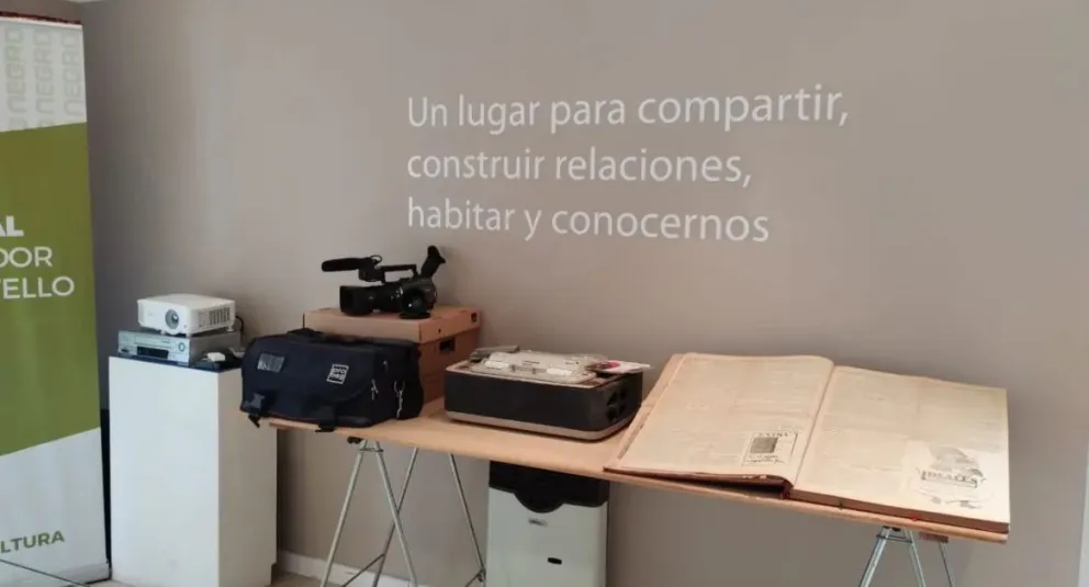 Una muestra dedicada al periodismo viedmense se inaugura en el Museo Tello