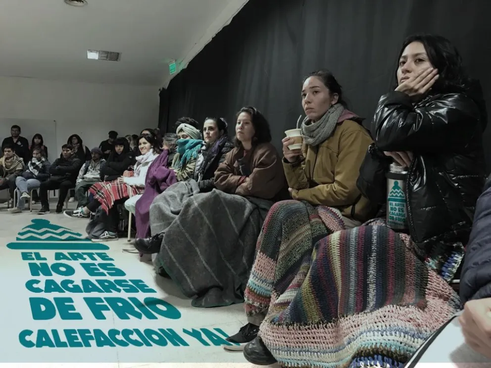 "El arte no es cagarse de frío": docentes y estudiantes de la Escuela Biagetti están de protesta