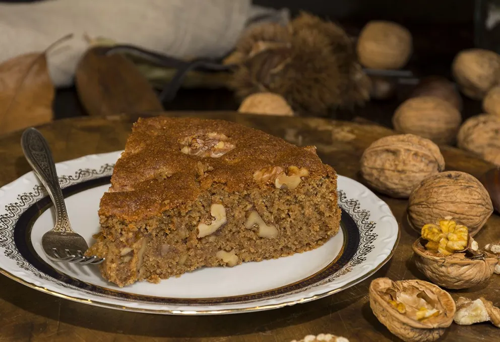 Una opción deliciosa para la merienda: torta de nuez y avena